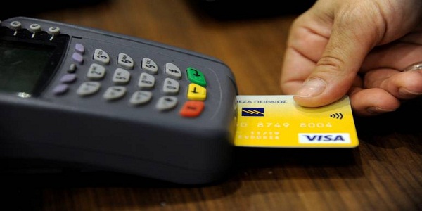 Visa eyes more small merchants; slashes down fee