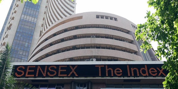 Sensex Records Longest Losing Streak as Rupee Slides Further