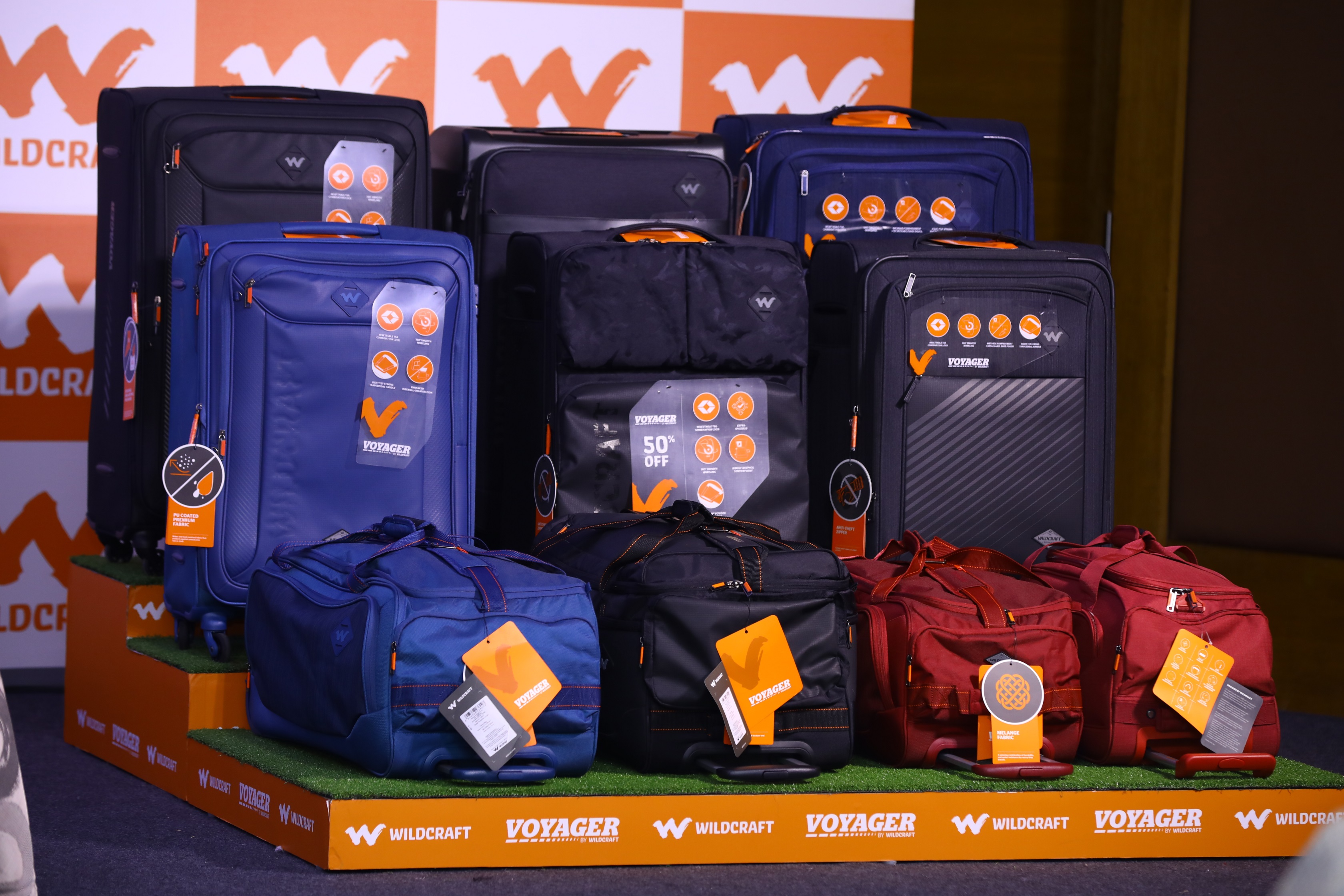 wildcraft wheel bags